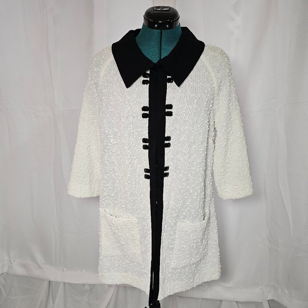 Grayse White Boucle Toggle Coat with Black Accents – Size S